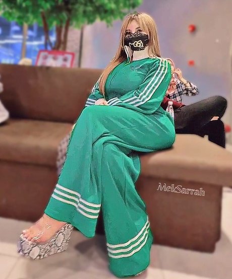 獣医オンリーファンズ セクシーヌード 写真