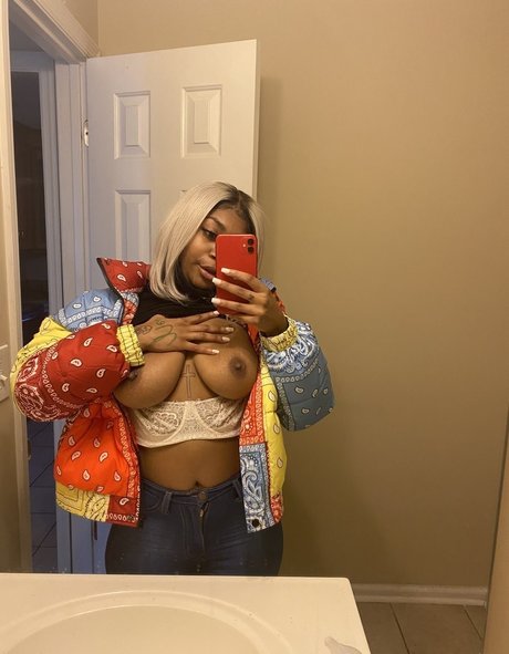 ブルネットのPOV オンリーファンズ エロチック アーカイブ