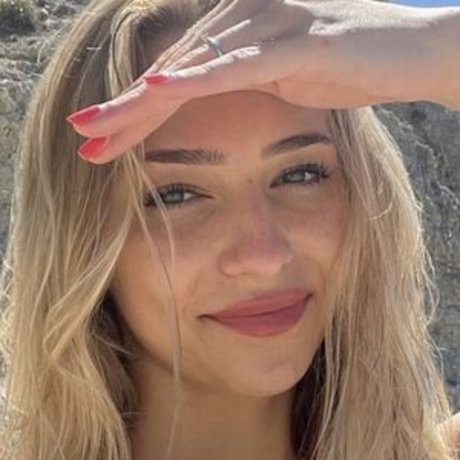 Delfine Stal アートモデル 写真