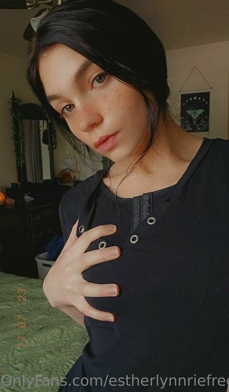 熟女のおっぱいオンリーファンズ 無料 写真