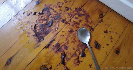 flotudor xxx女優 アーカイブ