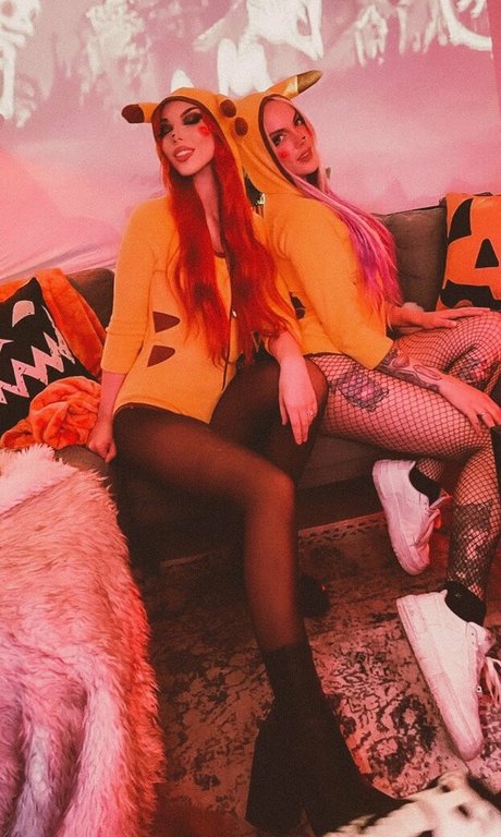 フィットネスアナルオンリーファンズ アートヌード 写真