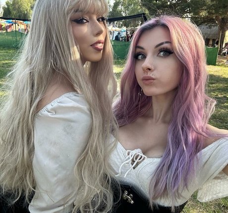 モデルファックオンリーファンズ ベスト 画像