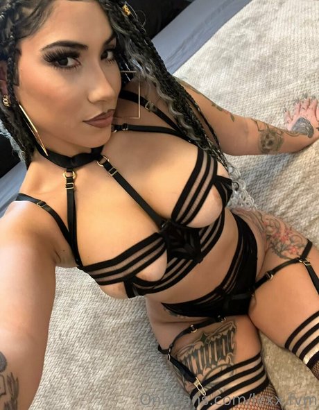 巨乳アマチュアオンリーファンズ 無料裸 画像