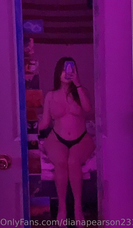 dianapearson231 ポルノモデル 写真