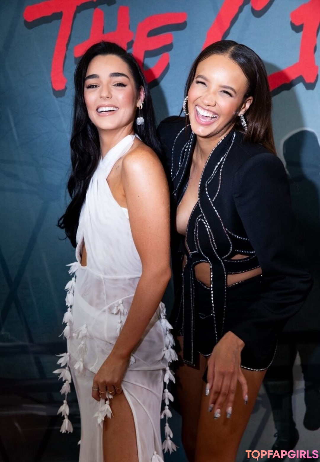 Indiana Massara ポルノモデル 写真