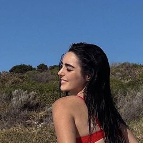 Indiana Massara ホットモデル 写真