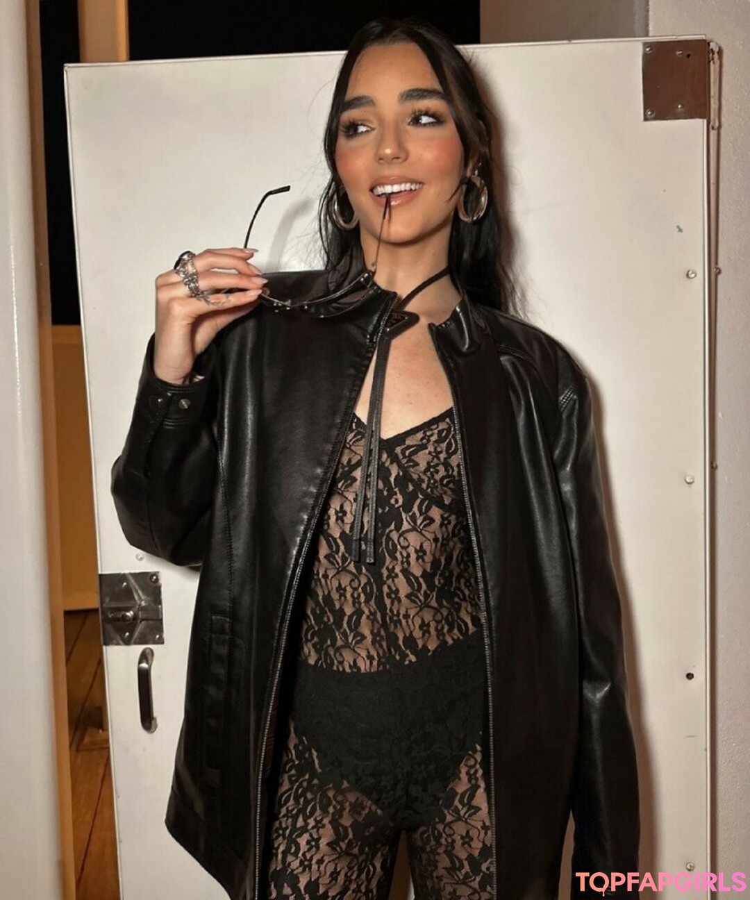 Indiana Massara ポルノ女優 写真