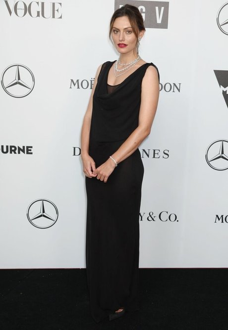 カムフィートオンリーファンズ 無料裸 写真