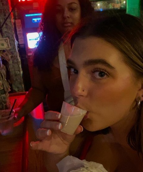 Sierra Bellingar ホットスター アーカイブ