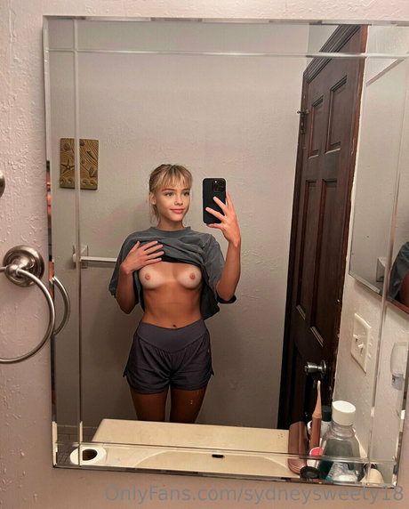 熟女の手コキオンリーファンズ アートヌード ギャラリー