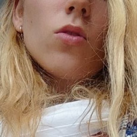 Qtee Foxx 裸のスター 写真