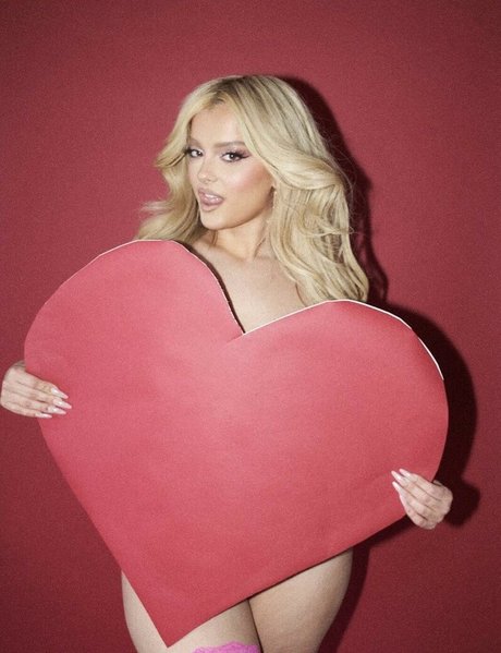 パンツを食い込ませるオンリーファンズ 無料ポルノ 写真