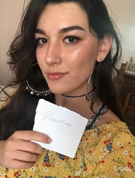 Matildaluciabovo 素敵な女優 写真