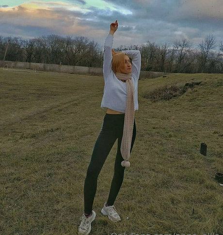 anna ellie 無料女優 写真