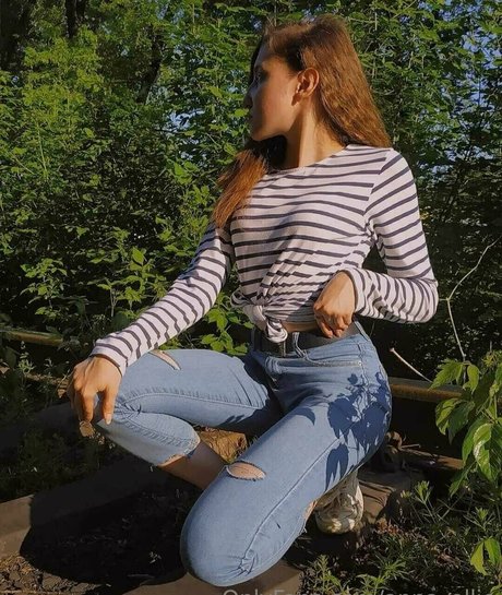 anna ellie 高品質のポルノスター ギャラリー