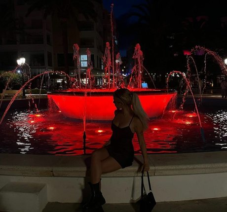 ellenofficial HD女優 ギャラリー