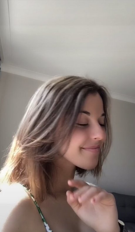 ellenofficial ポルノスター 写真