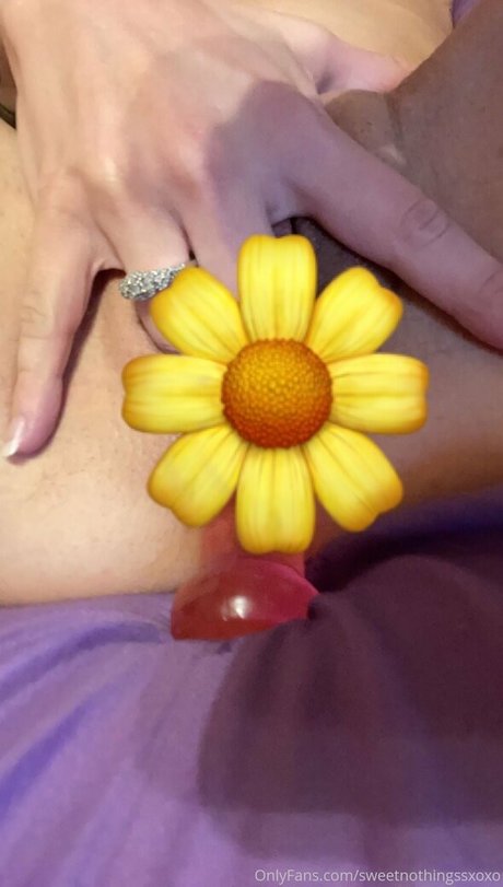 sweetnothingssxoxo xxx女優 ギャラリー