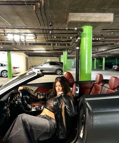 Cynthia Parker ポルノモデル 画像