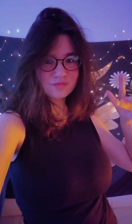 Abeia Mel 独占ポルノスター 画像