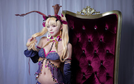 濃厚なヌードオンリーファンズ セクシー アーカイブ