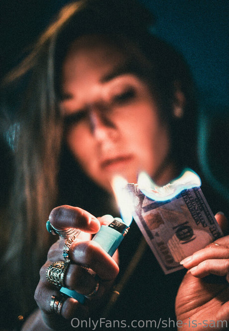 she is sam トップ女優 画像