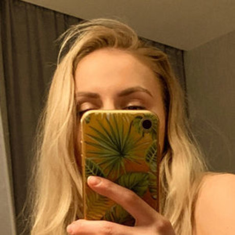 Lady Parrot 独占女優 写真