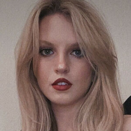 フィットネス熟女オンリーファンズ 裸 画像