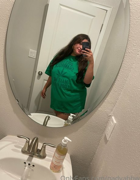 ヌード妻オンリーファンズ ポルノ 写真