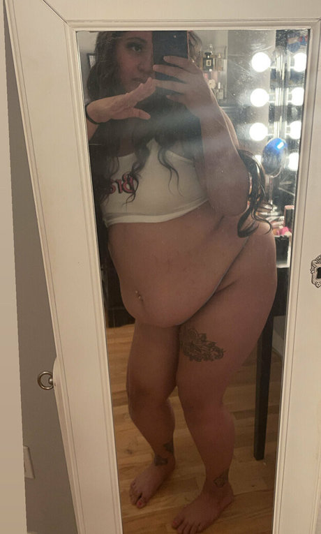 ストリップショー オンリーファンズ パーフェクト 画像