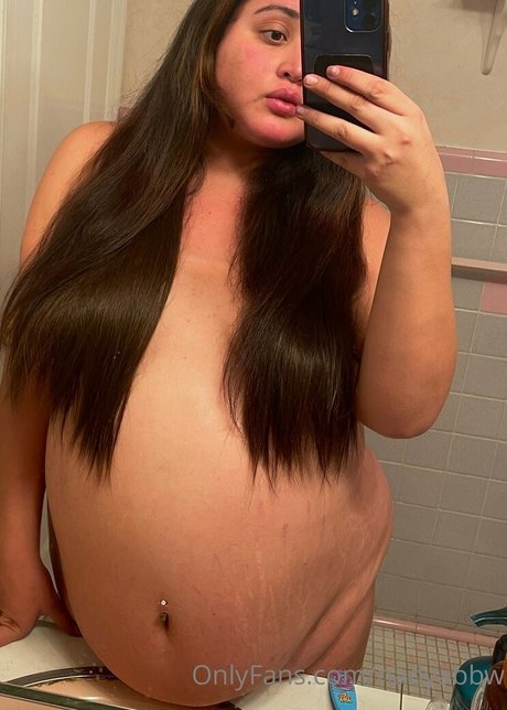 お尻を広げるオンリーファンズ ポルノ アーカイブ