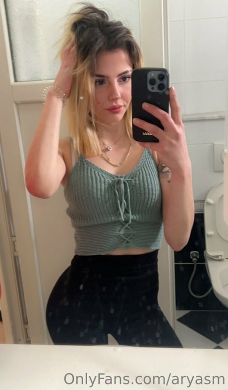 aryasm ポルノモデル 画像