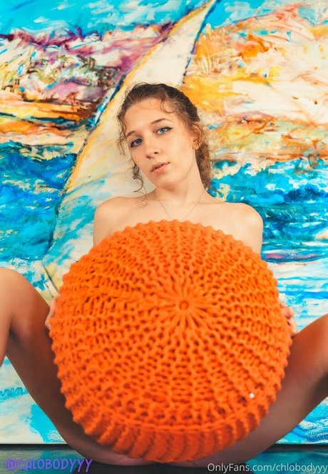 chlobodyyy ポルノスター アーカイブ