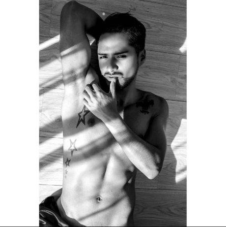 Esteban Mu oz 最高の女優 写真