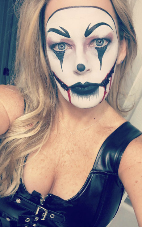 NIAM01 ポルノ女優 写真