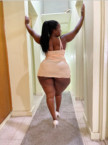 dellythedream_ トップポルノスター 写真