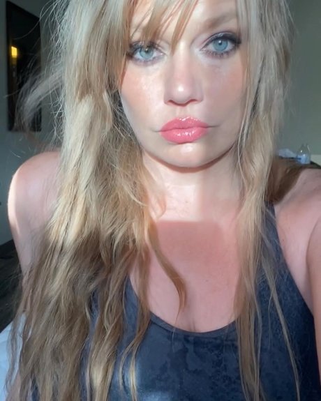 アナルファックオンリーファンズ セクシー 写真