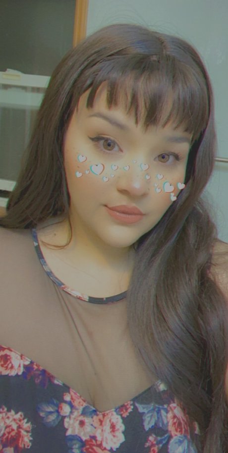 Busty MILF XXXモデル 画像