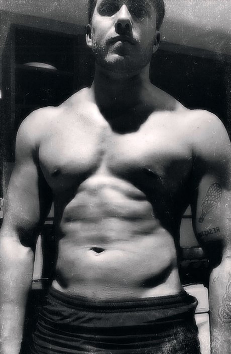 黒人ティーンオンリーファンズ ヌード 写真