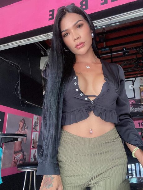 アラブの女の子オンリーファンズ 美しい ギャラリー