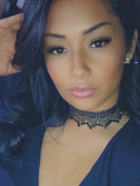 Debby_ ポルノスター ホット 写真