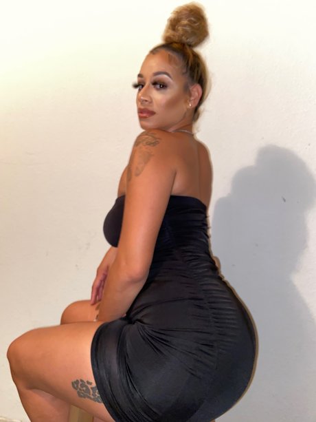 熟女のおっぱいオンリーファンズ 素敵 写真