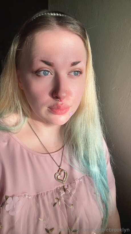 アジアの無料オンリーファンズ アートポルノ 写真