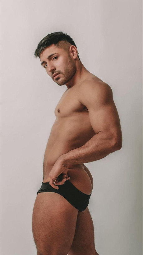 POV 熟女 オンリーファンズ 美しい 画像