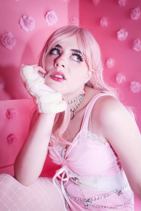 Effie DuBois ポルノスター 独占 写真