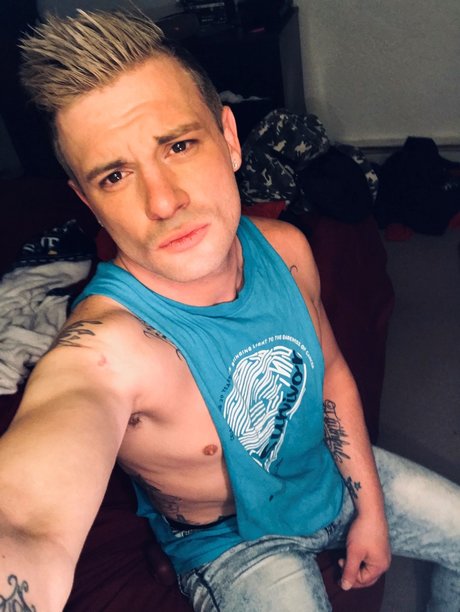 Justin Michael アートスター 写真