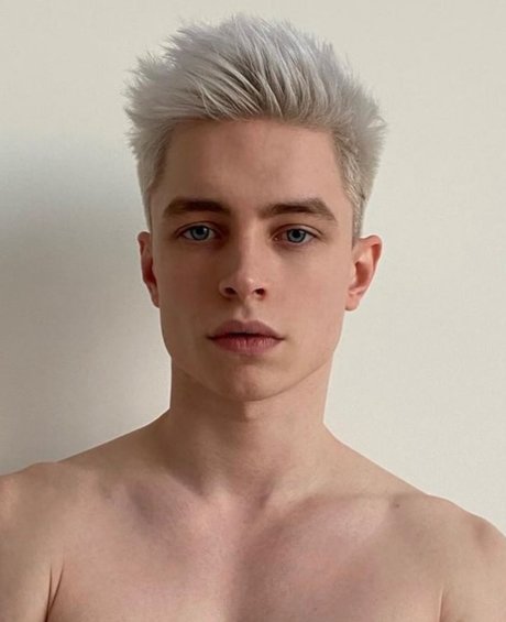 毛深いトゥインクオンリーファンズ 無料アダルト 画像