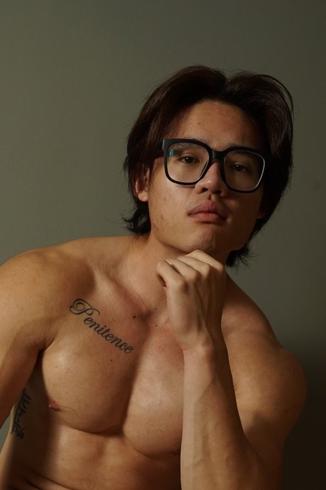 Niamei babe 無料モデル 画像