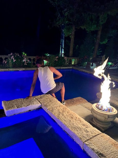 巨乳で痩せているオンリーファンズ セクシーヌード 画像